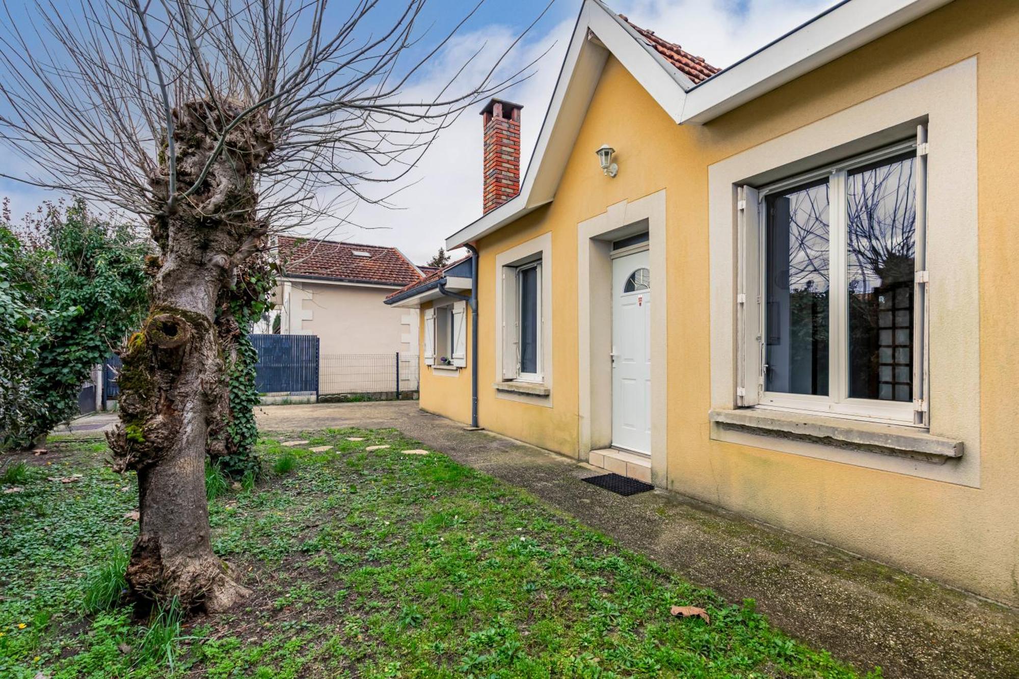 Maison Arcachonnaise Sur Merignac Exterior photo